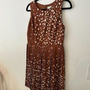 Pleated brown print dress